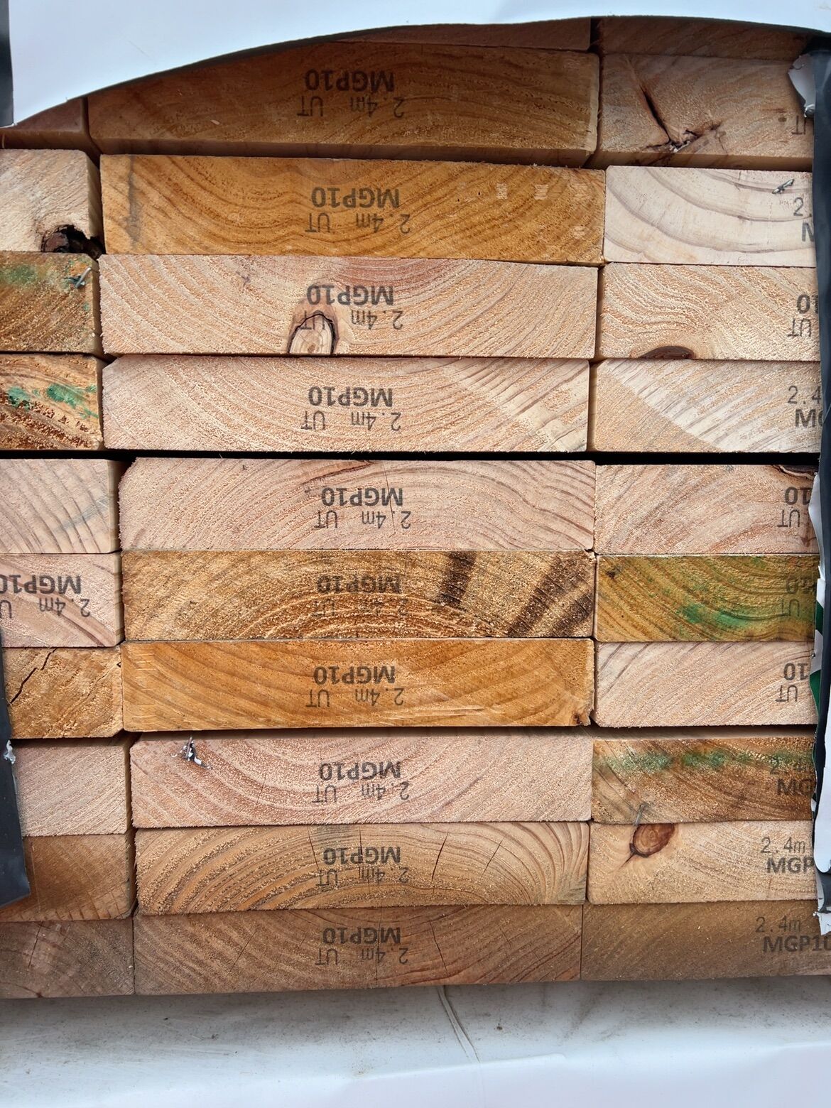 240X45 MGP10 PINE-42/2.4 (THIS PACK IS AGED STOCK AND SOLD AS IS) 240X45 MGP10 PINE-42/2.4 (THIS PACK IS AGED STOCK AND SOLD AS IS)