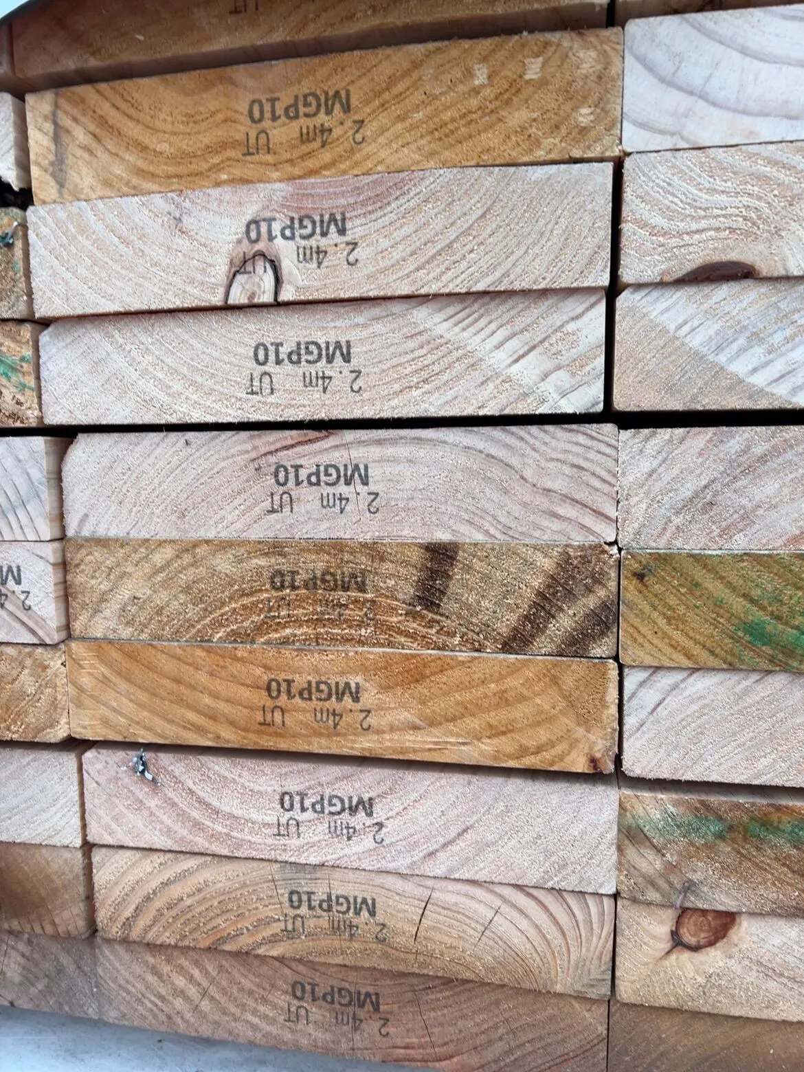 240X45 MGP10 PINE-42/2.4 (THIS PACK IS AGED STOCK AND SOLD AS IS) 240X45 MGP10 PINE-42/2.4 (THIS PACK IS AGED STOCK AND SOLD AS IS)