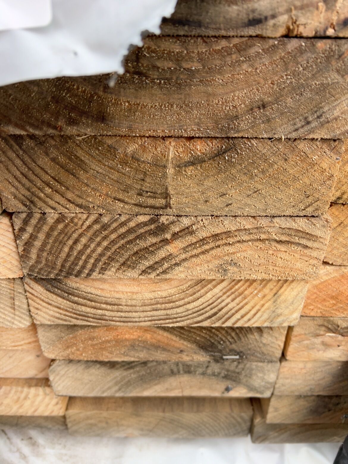 190X45 UTILITY PINE- 44/2.4 (THIS PACK IS AGED STOCK AND SOLD AS IS) 190X45 UTILITY PINE- 44/2.4 (THIS PACK IS AGED STOCK AND SOLD AS IS)