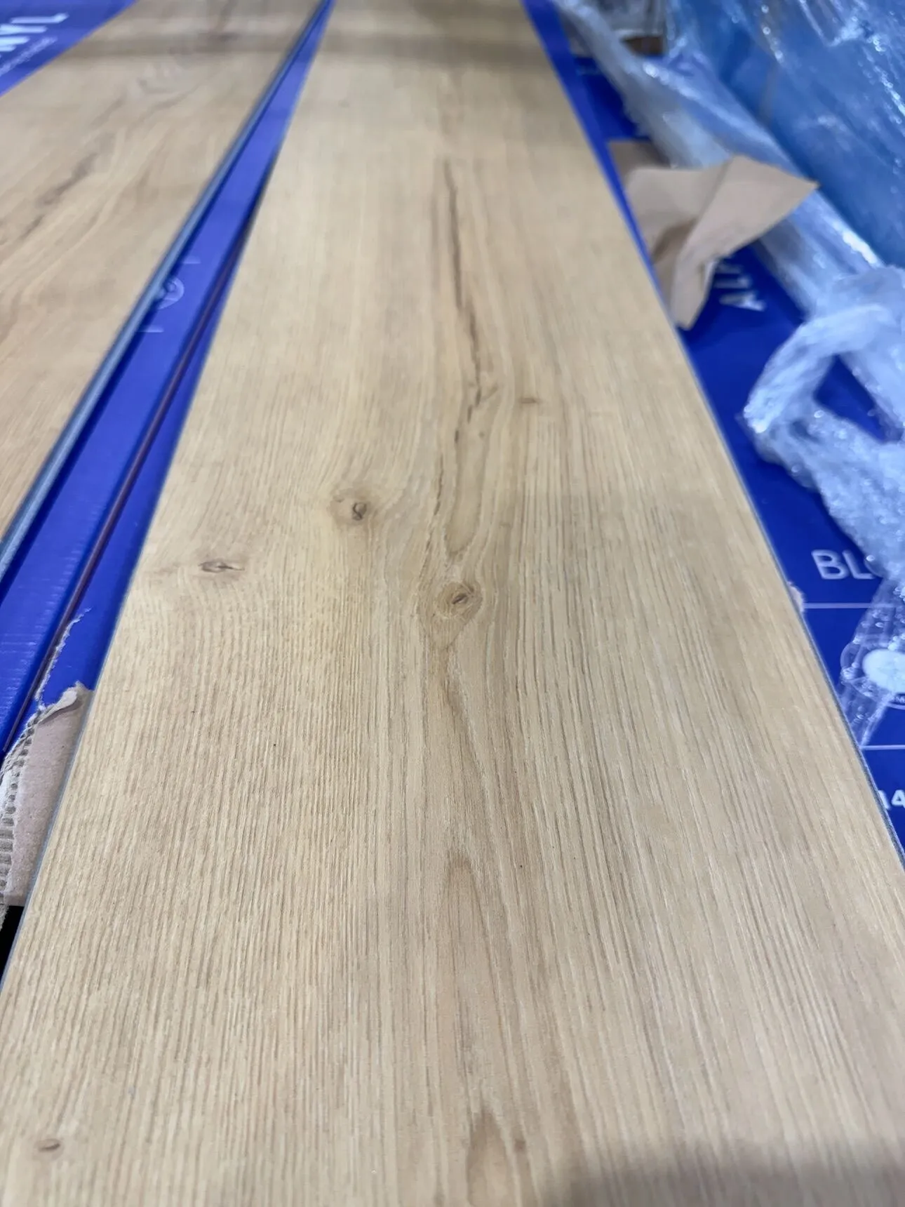 Quick-Step Bloom Brushed Oak Honey (1.873) Quick-Step Bloom Brushed Oak Honey (1.873)
