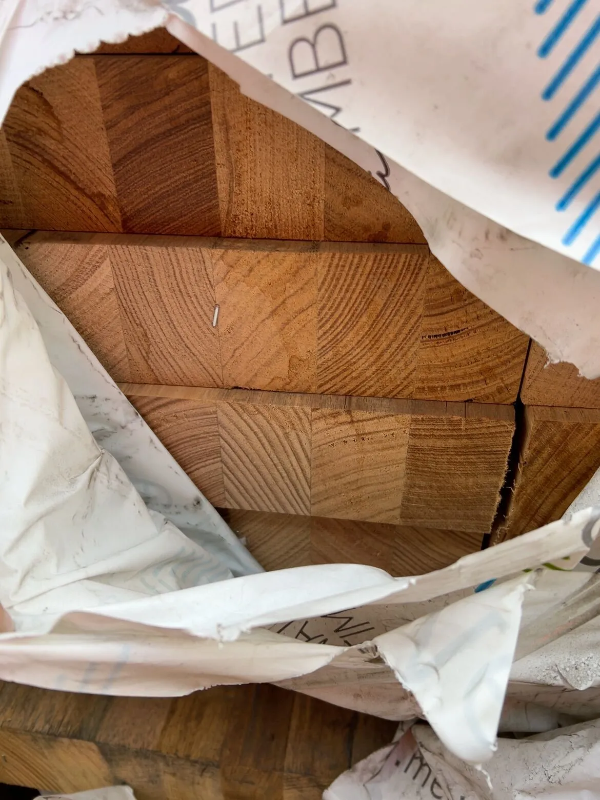 300X65 TAS OAK GL18 LAMINATED BEAMS-12/6.0 300X65 TAS OAK GL18 LAMINATED BEAMS-12/6.0