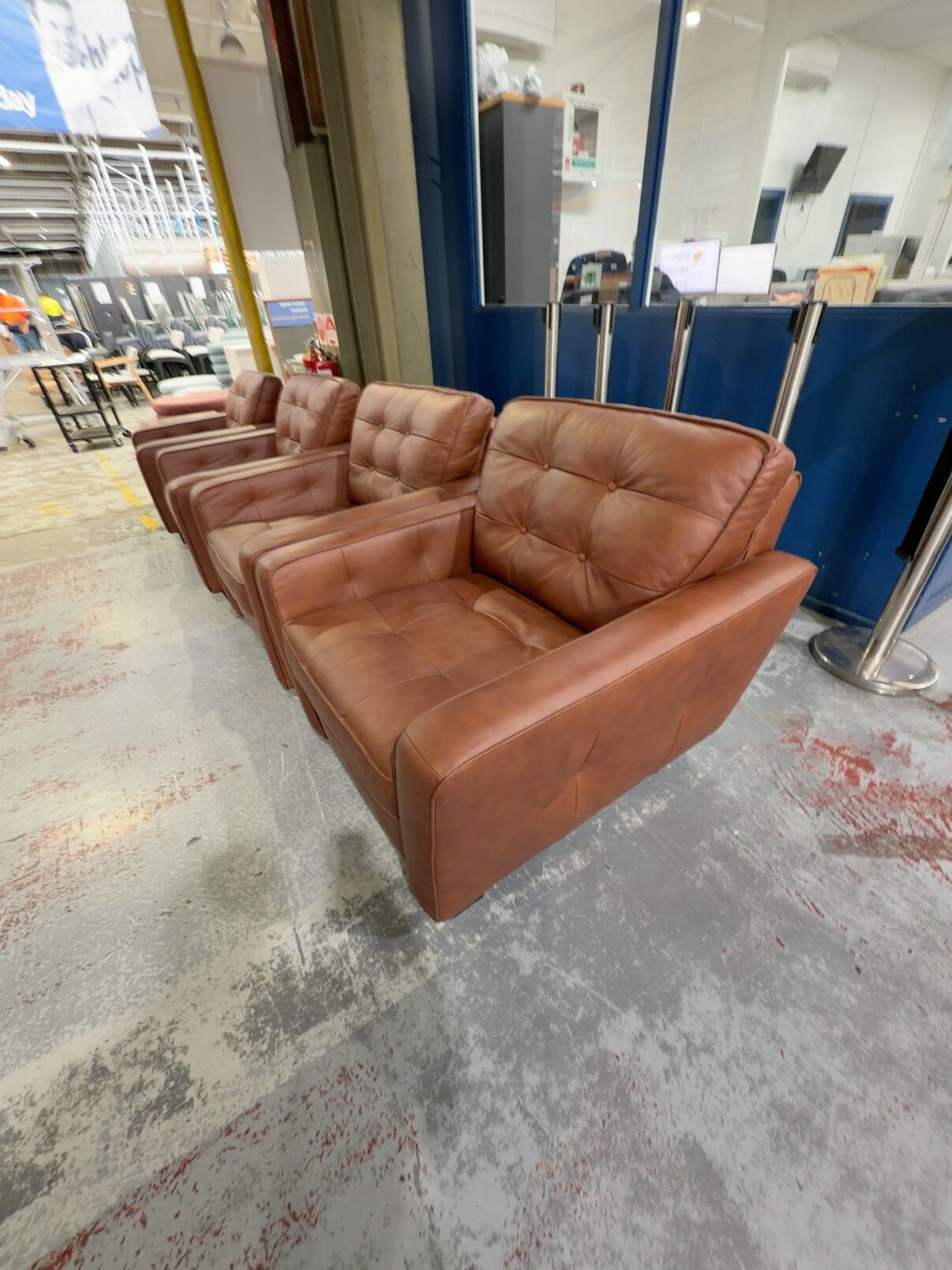 NEW DISCONTINUED FURNITURE - EMILIA SCOTLAND TAN LEATHER ARMCHAIR NEW DISCONTINUED FURNITURE - EMILIA SCOTLAND TAN LEATHER ARMCHAIR