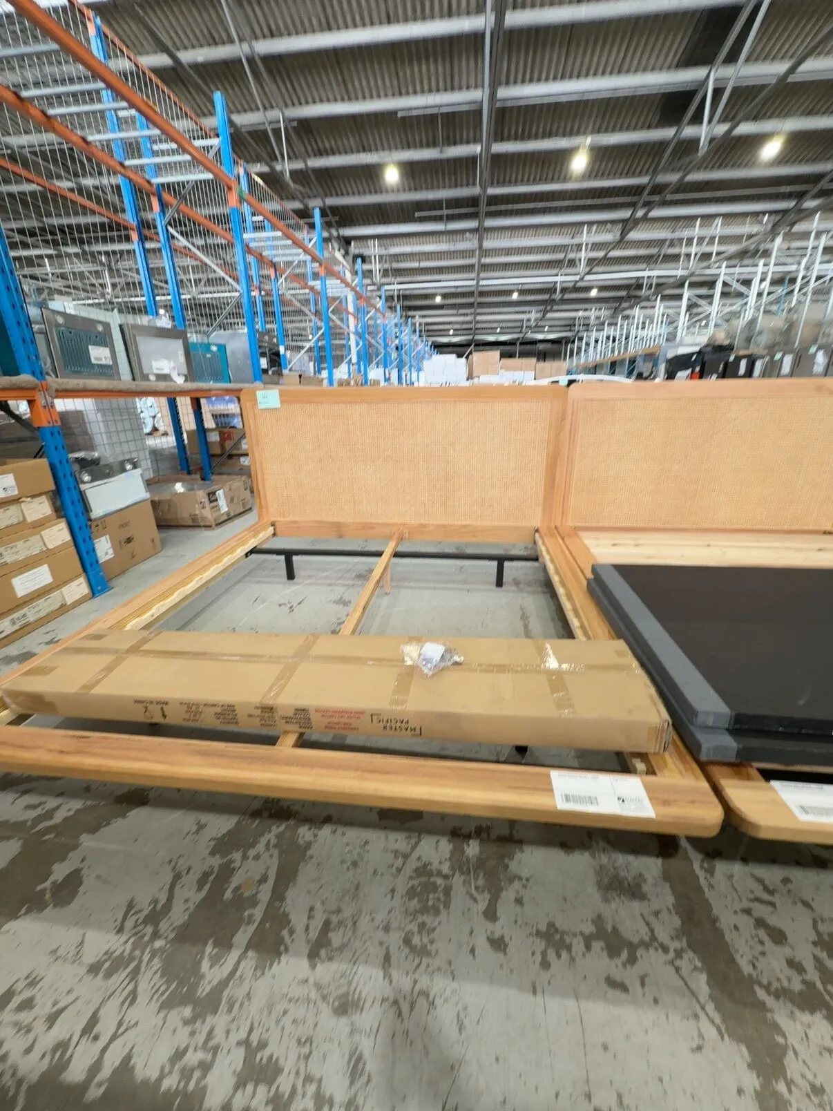 NEW DISCONTINUED FURNITURE - LONDON KING SIZE BEDFRAME, MESSMATE TIMBER NEW DISCONTINUED FURNITURE - LONDON KING SIZE BEDFRAME, MESSMATE TIMBER