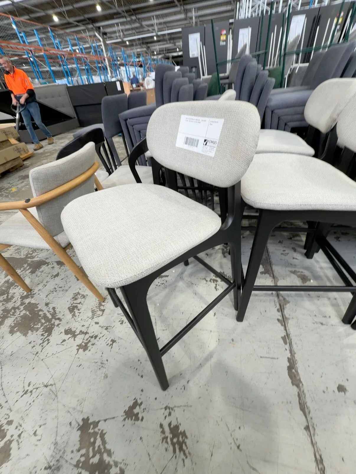 NEW DISCONTINUED FURNITURE - ARLO BAR STOOL, OAK BLACK, SILVER FABRIC NEW DISCONTINUED FURNITURE - ARLO BAR STOOL, OAK BLACK, SILVER FABRIC