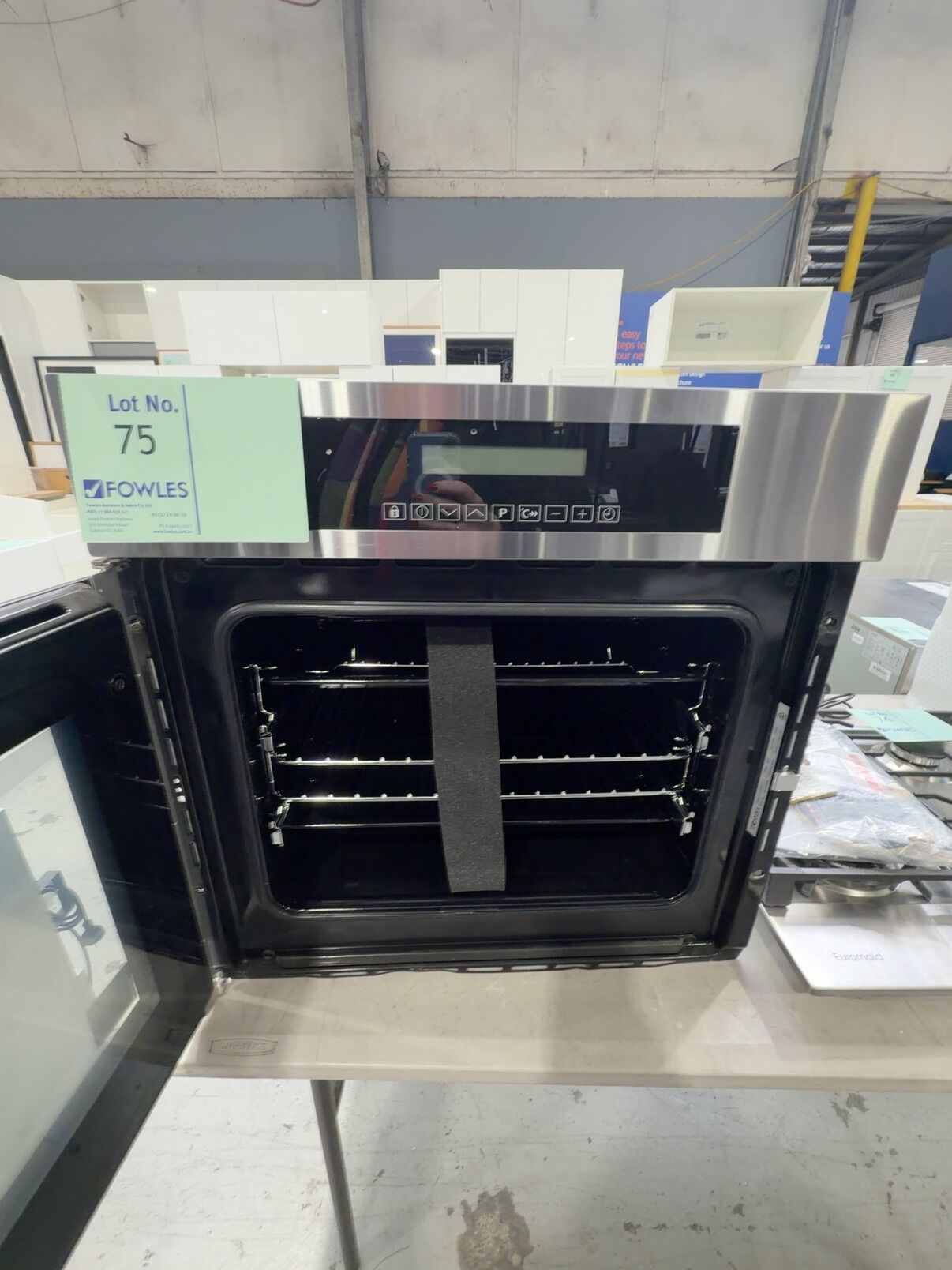 EX DISPLAY TECHNIKA TO106MDSTL5 600MM ELECTRIC OVEN, SIDE OPENING DOOR, 10 FUNCTIONS, 3 MONTH WARRANTY EX DISPLAY TECHNIKA TO106MDSTL5 600MM ELECTRIC OVEN, SIDE OPENING DOOR, 10 FUNCTIONS, 3 MONTH WARRANTY