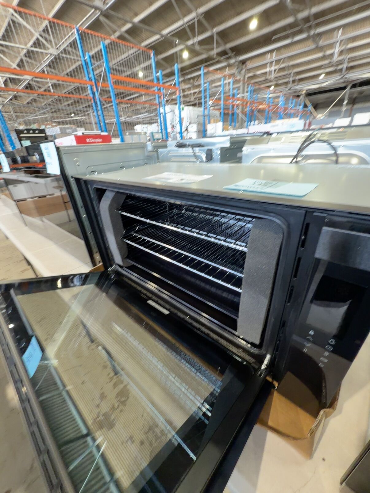 EX DISPLAY TECHNIKA TTDT910-6, 900MM DARK S/STEEL ELECTRIC OVEN WITH 10 FUNCTIONS, 3 MONTH WARRANTY EX DISPLAY TECHNIKA TTDT910-6, 900MM DARK S/STEEL ELECTRIC OVEN WITH 10 FUNCTIONS, 3 MONTH WARRANTY