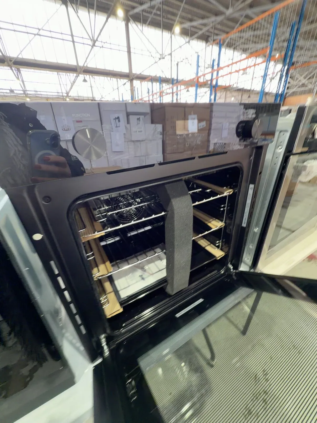 EX DISPLAY TECHNIKA TO605TX 600MM ELECTRIC OVEN, 5 FUNCTIONS, 3 MONTH WARRANTY EX DISPLAY TECHNIKA TO605TX 600MM ELECTRIC OVEN, 5 FUNCTIONS, 3 MONTH WARRANTY