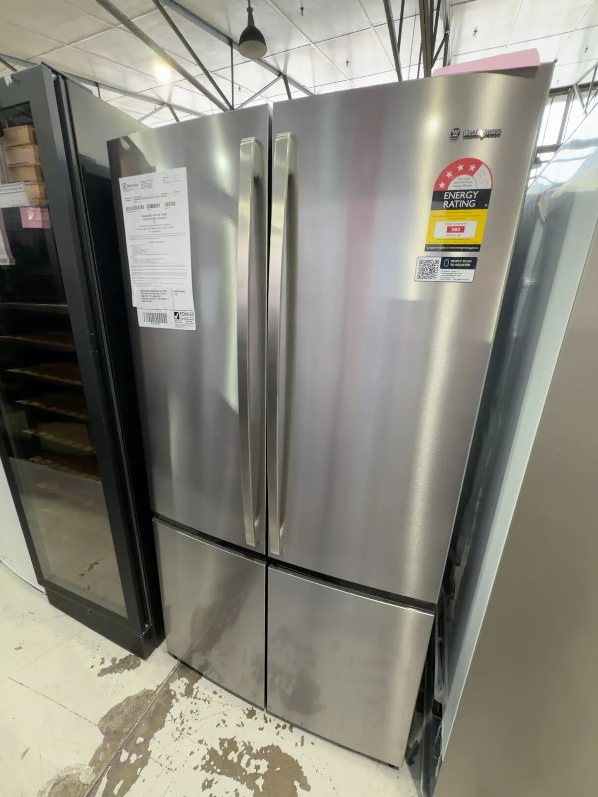 WESTINGHOUSE WQE6000SB S/STEEL FRENCH DOOR FRIDGE WITH DOULE DOOR FREEZER, 896MM WIDE TO FIT 900MM CAVITY, FINGERPRINT RESISTANT, LARGE INTERIOR, 12 MONTH WARRANTY WESTINGHOUSE WQE6000SB S/STEEL FRENCH DOOR FRIDGE WITH DOULE DOOR FREEZER, 896MM WIDE TO FIT 900MM CAVITY, FINGERPRINT RESISTANT, LARGE INTERIOR, 12 MONTH WARRANTY