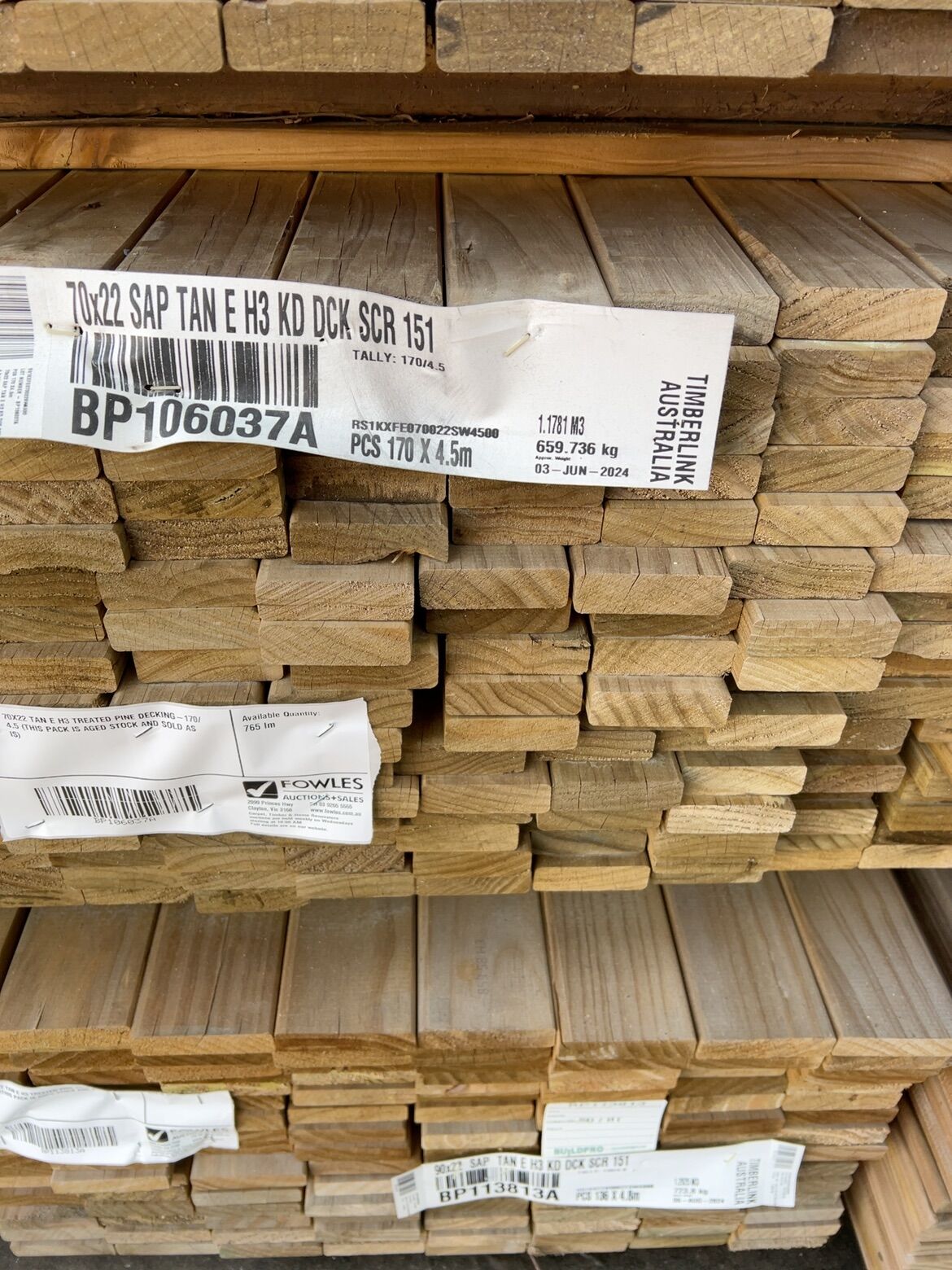 70X22 TAN E H3 TREATED PINE DECKING-170/4.5 (THIS PACK IS AGED STOCK AND SOLD AS IS) 70X22 TAN E H3 TREATED PINE DECKING-170/4.5 (THIS PACK IS AGED STOCK AND SOLD AS IS)