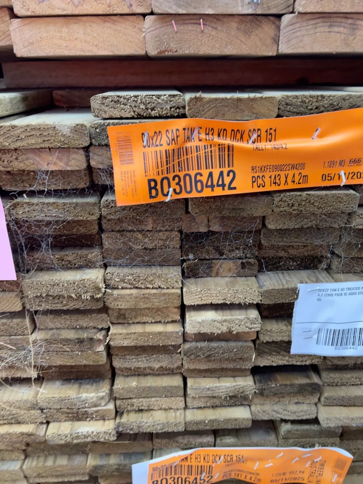 90X22 TAN E H3 TREATED PINE DECKING-143/4.2 (THIS PACK IS AGED STOCK AND SOLD AS IS) 90X22 TAN E H3 TREATED PINE DECKING-143/4.2 (THIS PACK IS AGED STOCK AND SOLD AS IS)