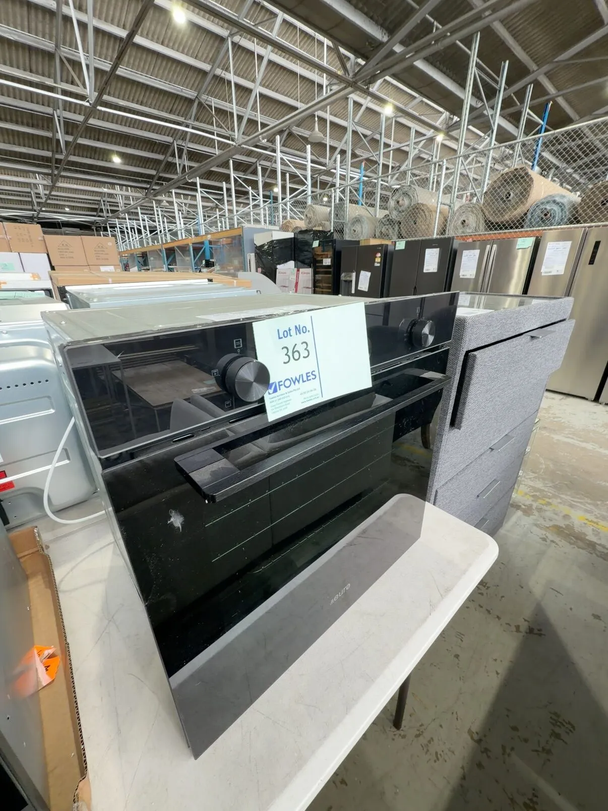 EX DISPLAY EURO 600MM ELECTRIC OVEN, EO605VBK, 5 FUNCTIONS, SOFT CLOSE DOOR, WITH 3 MONTH WARRANTY EX DISPLAY EURO 600MM ELECTRIC OVEN, EO605VBK, 5 FUNCTIONS, SOFT CLOSE DOOR, WITH 3 MONTH WARRANTY