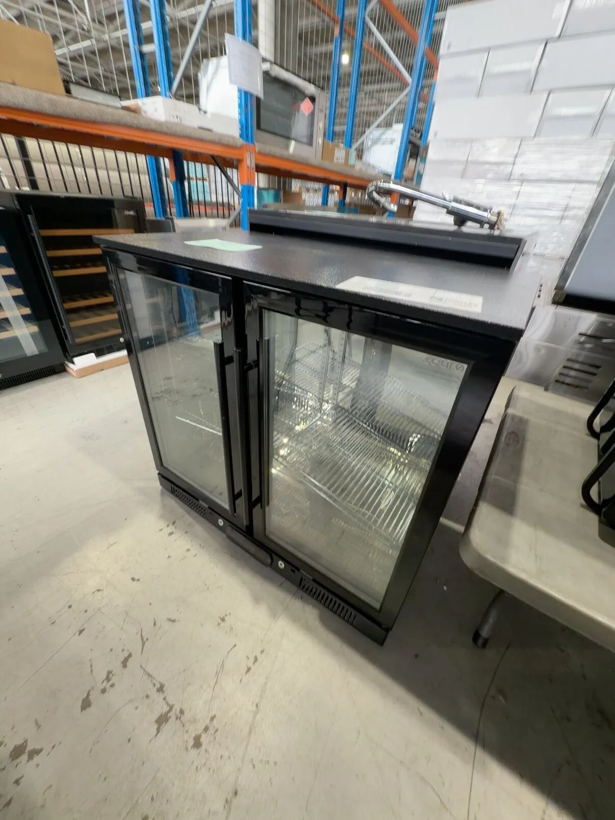 EX DEMO EURO 900MMM BLACK BEVERAGE FRIDGE EA90WFBL, WITH 3 MONTH WARRANTY EX DEMO EURO 900MMM BLACK BEVERAGE FRIDGE EA90WFBL, WITH 3 MONTH WARRANTY