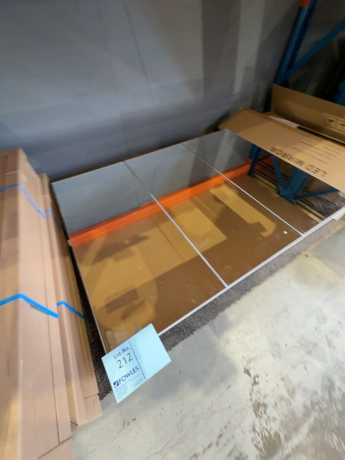 EX DISPLAY 1200MM X 900MM 3 DOOR MIRROR SHAVING CABINET EX DISPLAY 1200MM X 900MM 3 DOOR MIRROR SHAVING CABINET