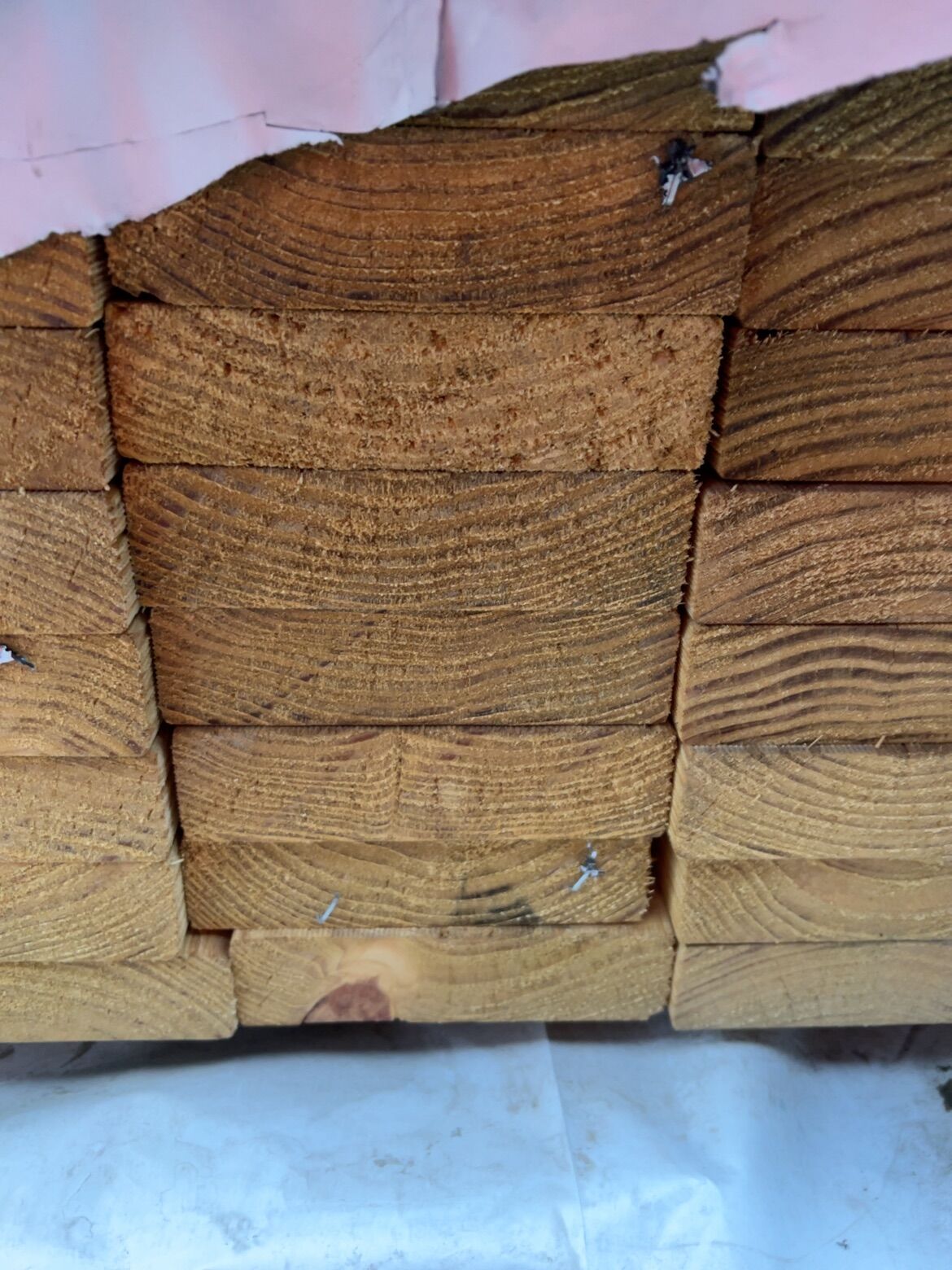 140X35 T3 GREEN MGP10 TREATED PINE-50/4.8 (THIS PACK IS AGED STOCK AND SOLD AS IS) 140X35 T3 GREEN MGP10 TREATED PINE-50/4.8 (THIS PACK IS AGED STOCK AND SOLD AS IS)