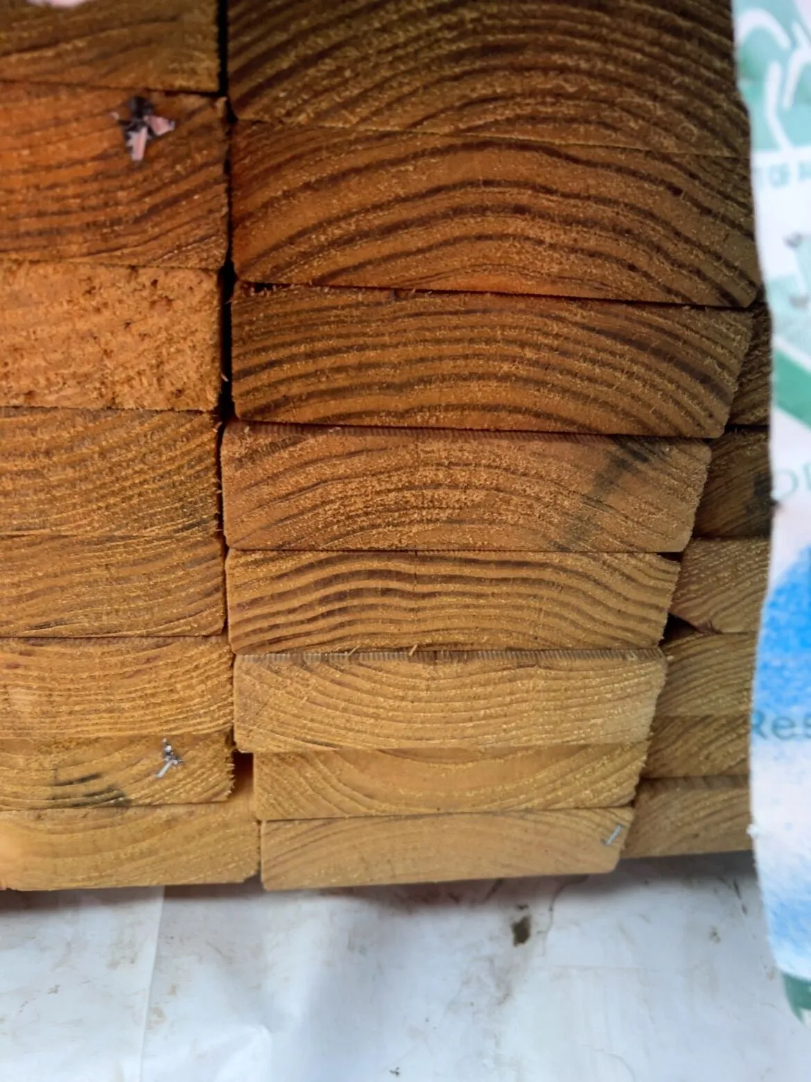140X35 T3 GREEN MGP10 TREATED PINE-50/4.8 (THIS PACK IS AGED STOCK AND SOLD AS IS) 140X35 T3 GREEN MGP10 TREATED PINE-50/4.8 (THIS PACK IS AGED STOCK AND SOLD AS IS)