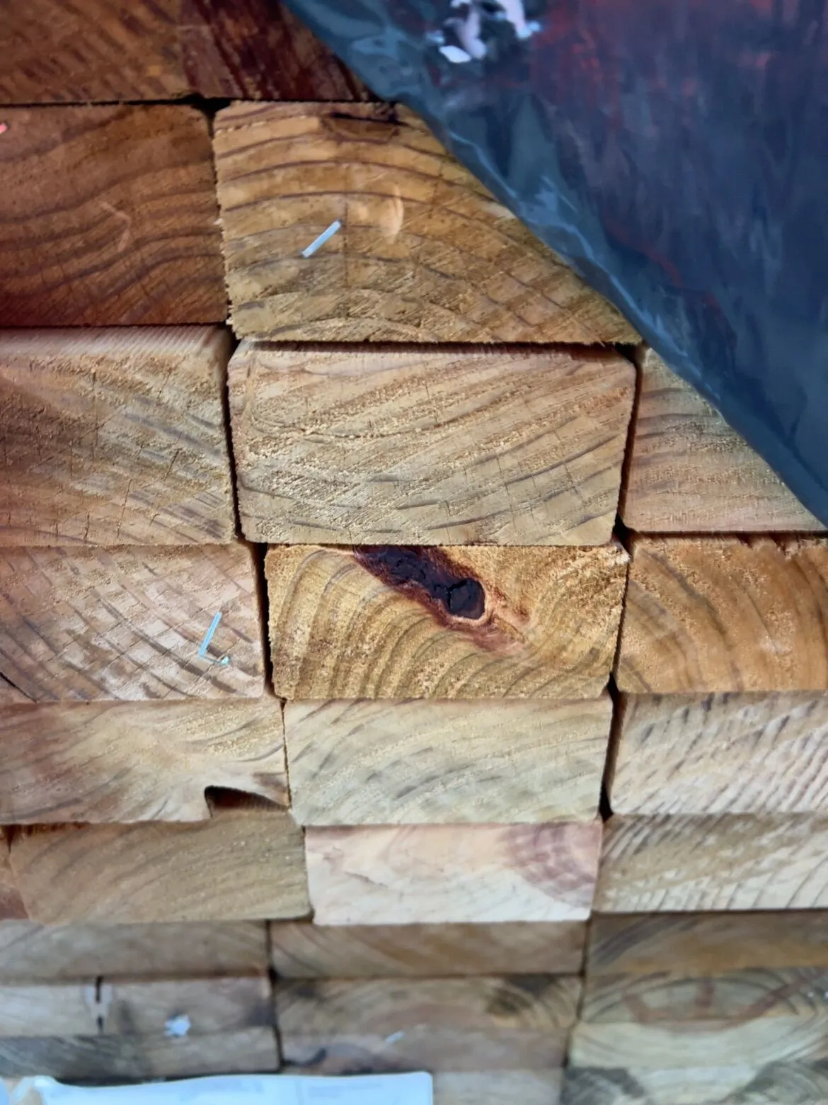 90X45 T3 GREEN MGP10 TREATED PINE-64/4.2 (THIS PACK IS AGED STOCK AND SOLD AS IS) 90X45 T3 GREEN MGP10 TREATED PINE-64/4.2 (THIS PACK IS AGED STOCK AND SOLD AS IS)