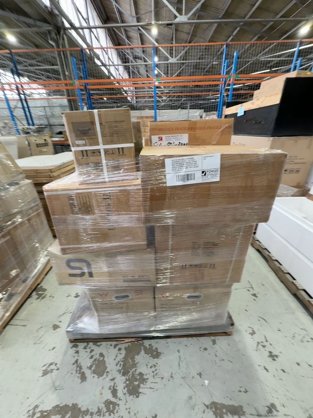 PALLET OF NEW ASSORTED BATHROOM ACCESSORIES & TAPWARE - 257 PIECES, INCLUDING ROUND BRUSHED NIKEL SHOWER HEADS 200/250/300MM WITH SHOWER ARMS, ASSORTED SHOWER HEADS IN MATTE WHITE & CHROME, AS WELL AS VANITY TAPS & SHOWER MIXERS, SOLD AS IS PALLET OF NEW ASSORTED BATHROOM ACCESSORIES & TAPWARE - 257 PIECES, INCLUDING ROUND BRUSHED NIKEL SHOWER HEADS 200/250/300MM WITH SHOWER ARMS, ASSORTED SHOWER HEADS IN MATTE WHITE & CHROME, AS WELL AS VANITY TAPS & SHOWER MIXERS, SOLD AS IS