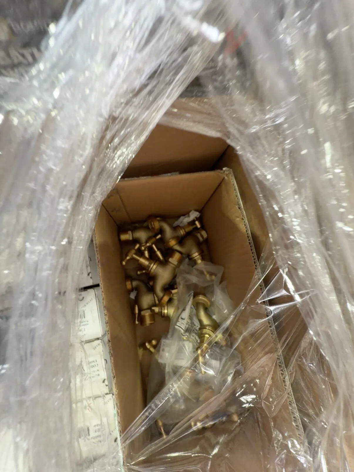PALLET OF ASSORTED BATHROOM/PLUMBING ACCESSORIES, INCLUDING CISTERN STOPS, PLUGS, POP UP WASTES, TAP HOSES, ETC TOTAL QTY 238 PIECES, SOLD AS IS PALLET OF ASSORTED BATHROOM/PLUMBING ACCESSORIES, INCLUDING CISTERN STOPS, PLUGS, POP UP WASTES, TAP HOSES, ETC TOTAL QTY 238 PIECES, SOLD AS IS