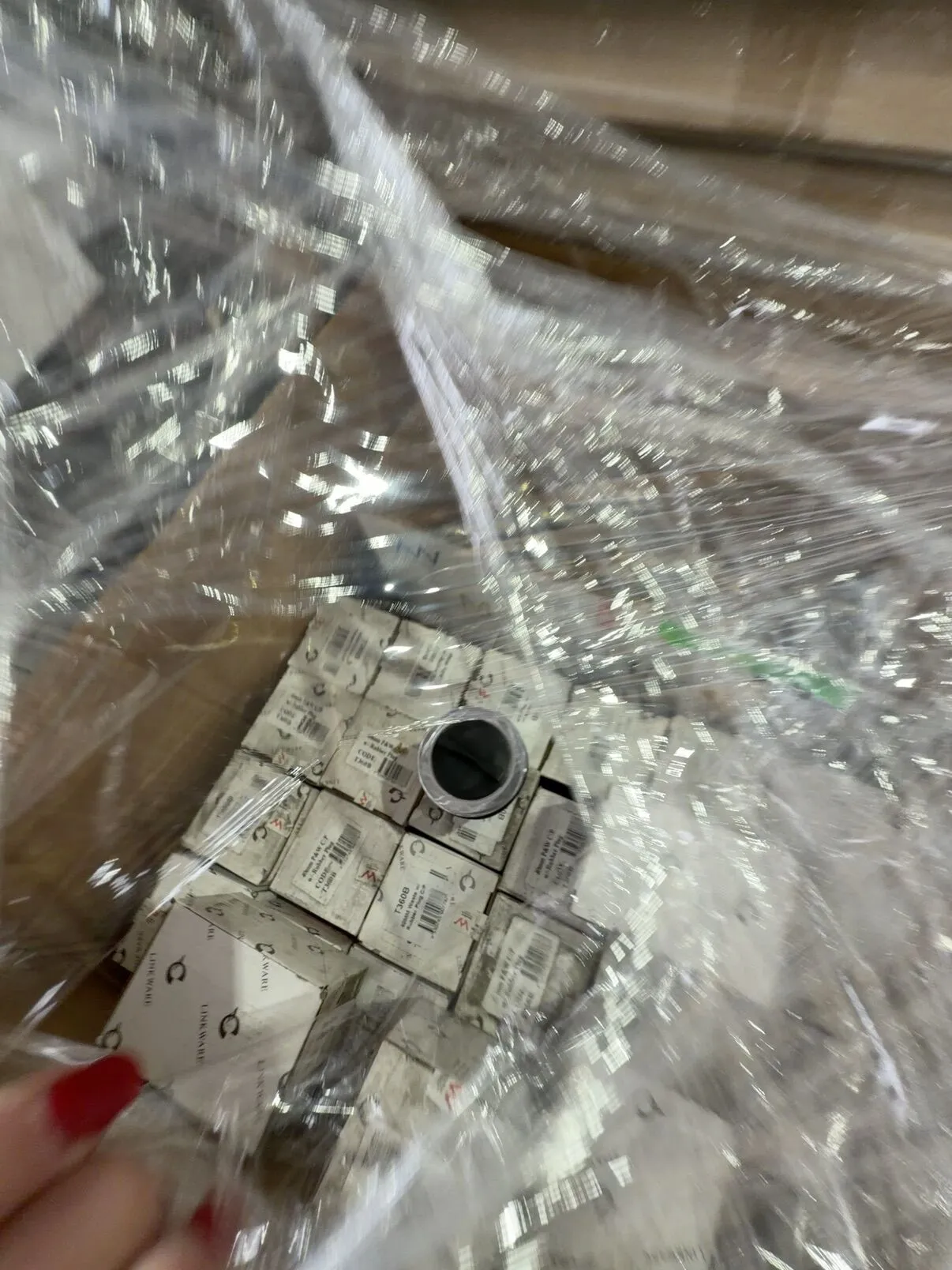 PALLET OF ASSORTED BATHROOM/PLUMBING ACCESSORIES, INCLUDING CISTERN STOPS, PLUGS, POP UP WASTES, TAP HOSES, ETC TOTAL QTY 238 PIECES, SOLD AS IS PALLET OF ASSORTED BATHROOM/PLUMBING ACCESSORIES, INCLUDING CISTERN STOPS, PLUGS, POP UP WASTES, TAP HOSES, ETC TOTAL QTY 238 PIECES, SOLD AS IS
