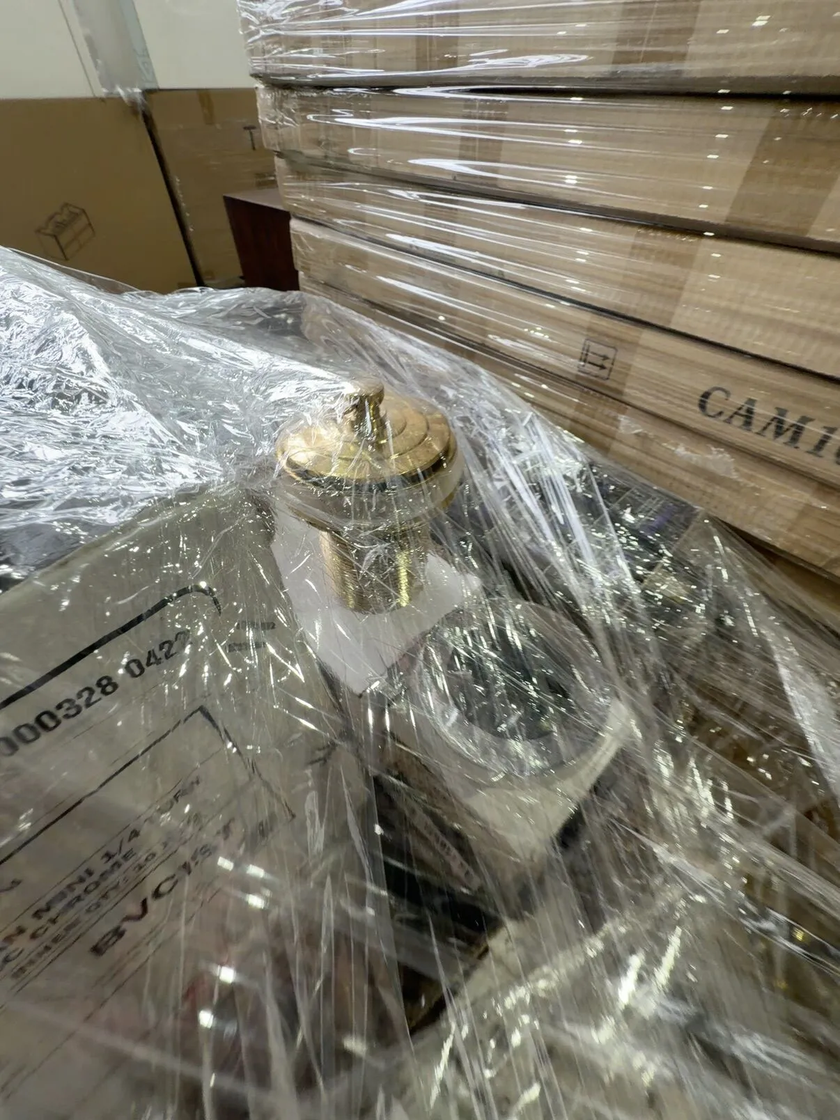 PALLET OF ASSORTED BATHROOM/PLUMBING ACCESSORIES, INCLUDING CISTERN STOPS, PLUGS, POP UP WASTES, TAP HOSES, ETC TOTAL QTY 238 PIECES, SOLD AS IS PALLET OF ASSORTED BATHROOM/PLUMBING ACCESSORIES, INCLUDING CISTERN STOPS, PLUGS, POP UP WASTES, TAP HOSES, ETC TOTAL QTY 238 PIECES, SOLD AS IS