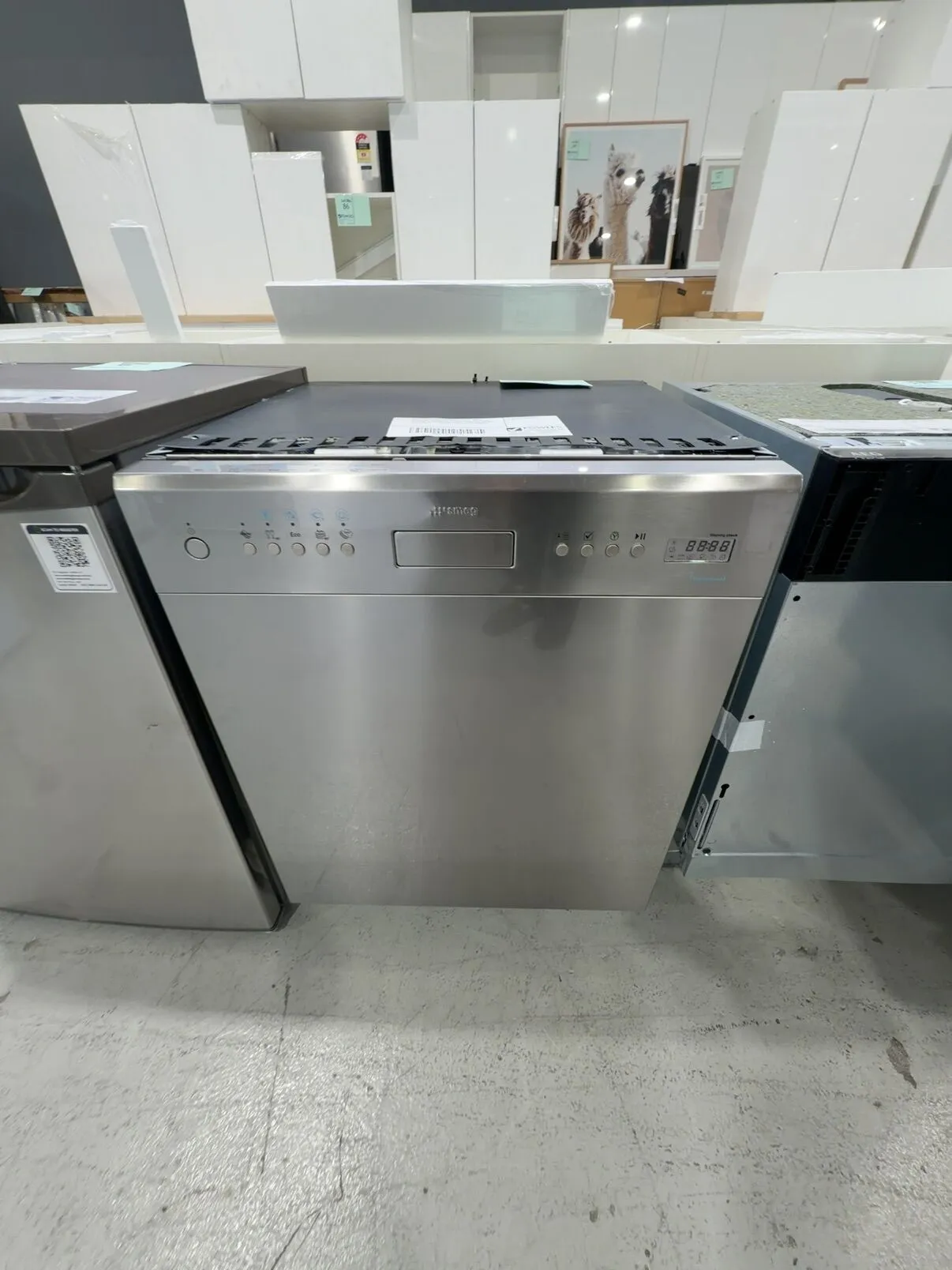 NEW SMEG PROFESSIONAL SERIES BUILT UNDER DISHWASHER DWAUP364X, 15 PLACE SETTINGS, ENERGY EFFICIENT, ORBITAL WASH SYSTEM, 9 PROGRAMS RRP$3990 12 MONTH WARRANTY NEW SMEG PROFESSIONAL SERIES BUILT UNDER DISHWASHER DWAUP364X, 15 PLACE SETTINGS, ENERGY EFFICIENT, ORBITAL WASH SYSTEM, 9 PROGRAMS RRP$3990 12 MONTH WARRANTY