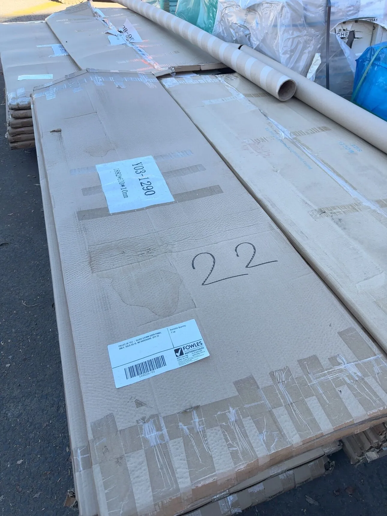 PALLET OF Y03 - GLASS 620MM DOOR PANEL ONLY, SOLD AS IS, NO HARDWARE, QTY 22 PALLET OF Y03 - GLASS 620MM DOOR PANEL ONLY, SOLD AS IS, NO HARDWARE, QTY 22