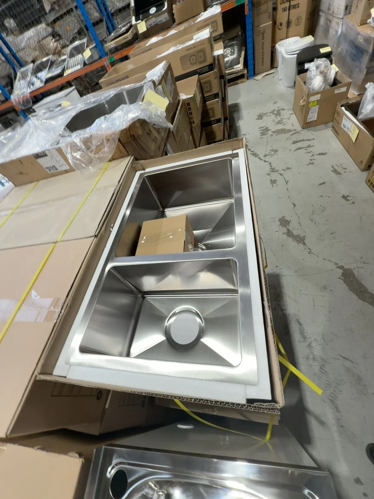 NEW BKS-HA7040F ATLAS HANDMADE SINK, 1.5 BOWL NEW BKS-HA7040F ATLAS HANDMADE SINK, 1.5 BOWL