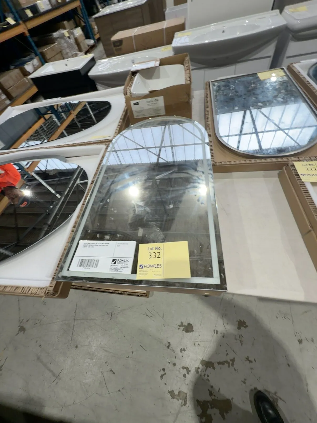 AULIC CANTERBURY ARCH LED MIA SHAVING CABINET, 500MM X 900MM HIGH RRP$1249 LSCCAN-500-MIA AULIC CANTERBURY ARCH LED MIA SHAVING CABINET, 500MM X 900MM HIGH RRP$1249 LSCCAN-500-MIA