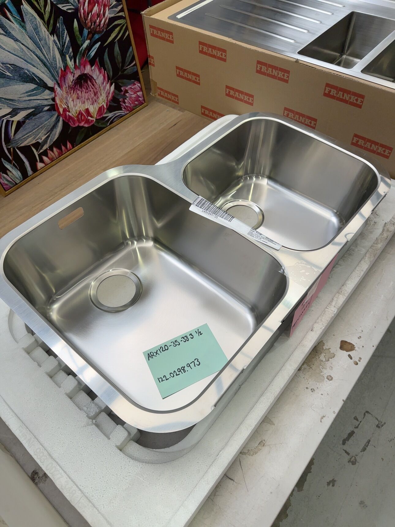 NEW FRANKE ARX 120-35/33 ARIANE DOUBLE UNDERMOUNT SINK WITH FRANKE WASTES 655/662/094 X 1 NEW FRANKE ARX 120-35/33 ARIANE DOUBLE UNDERMOUNT SINK WITH FRANKE WASTES 655/662/094 X 1