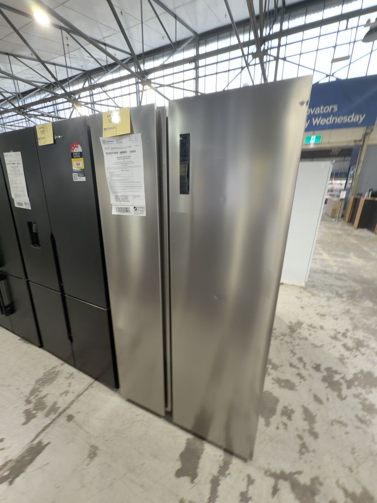 WESTINGHOUSE WSE6630SA SIDE BY SIDE FRIDGE S/STEEL, 624 LITRE, FRESHSEAL CRISPERS, QUICK FREEZE, QUICK CHILL FUNCTION, DUAL ICEMAKERS SPILLSAFE SHELVES, 12 MONTH WARRANTY RRP$1699 WESTINGHOUSE WSE6630SA SIDE BY SIDE FRIDGE S/STEEL, 624 LITRE, FRESHSEAL CRISPERS, QUICK FREEZE, QUICK CHILL FUNCTION, DUAL ICEMAKERS SPILLSAFE SHELVES, 12 MONTH WARRANTY RRP$1699