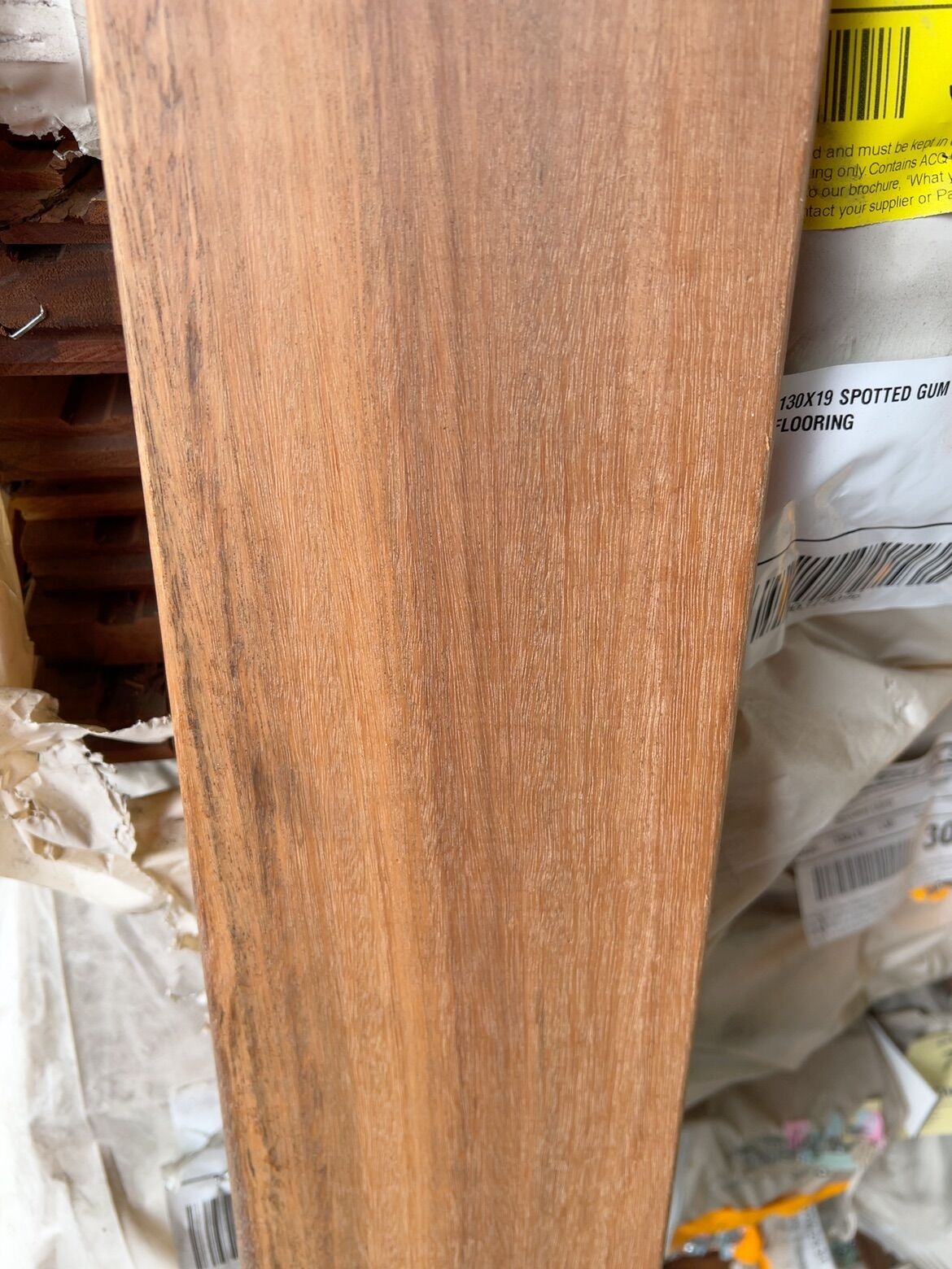 135X19 SPOTTED GUM FEATURE GRADE DECKING- (PACK CONSISTS OF RANDOM SHORT LENGTHS) 135X19 SPOTTED GUM FEATURE GRADE DECKING- (PACK CONSISTS OF RANDOM SHORT LENGTHS)