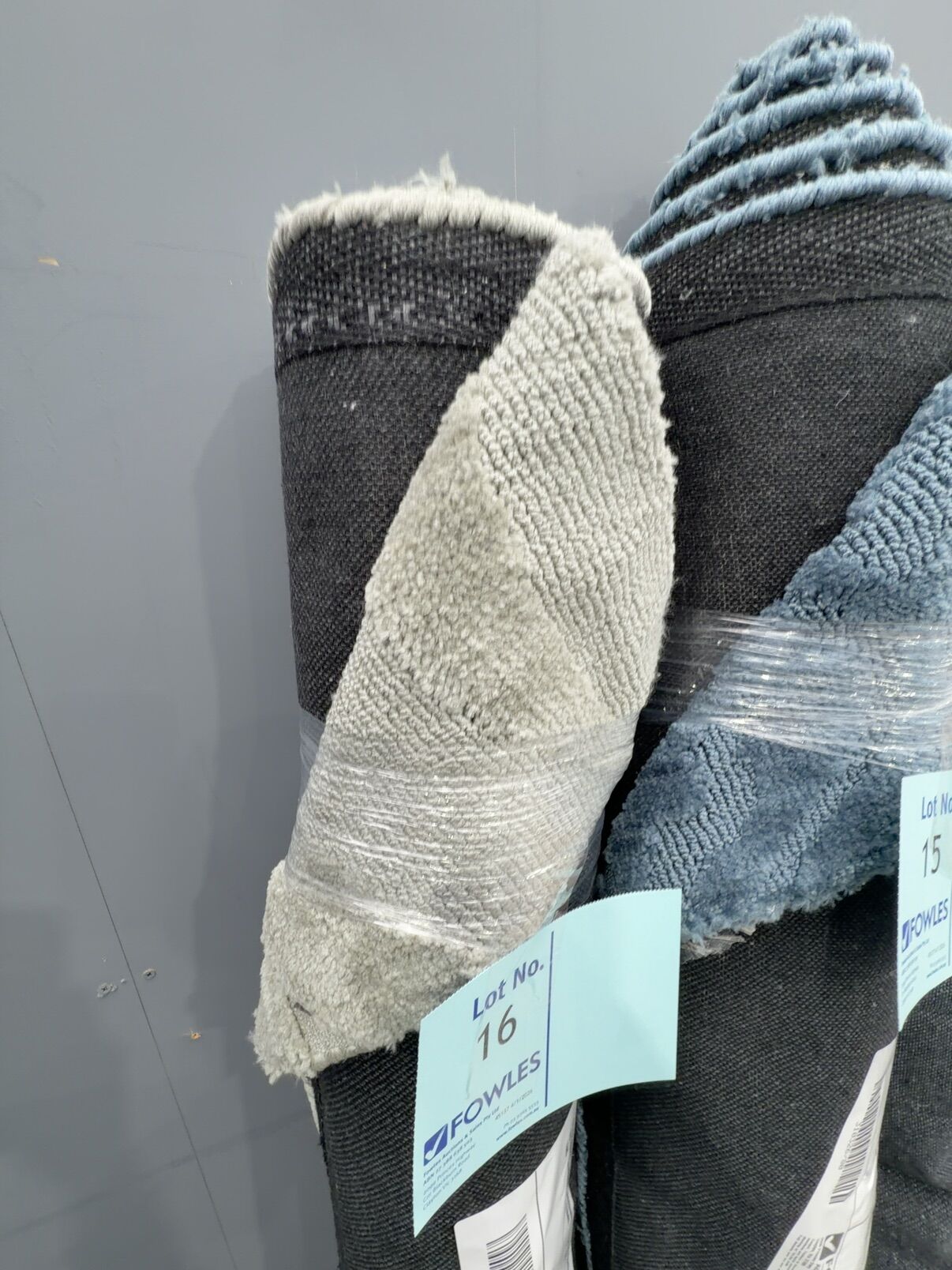 EX DISPLAY RUG - SOLD AS IS, APPROXIMATE SIZE 150 - 160CM WIDE X 210 - 230CM LONG EX DISPLAY RUG - SOLD AS IS, APPROXIMATE SIZE 150 - 160CM WIDE X 210 - 230CM LONG