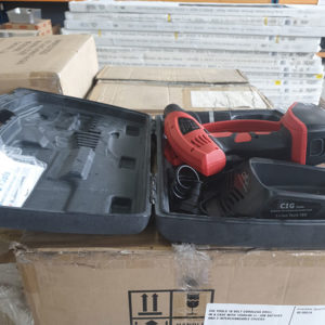 CIG TOOLS 18 VOLT CORDLESS DRILL IN A CASE WITH 1350mAh LI-ION BATTERY AND 2 INTERCHANGABLE CHUCKS