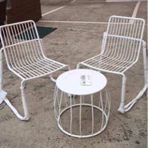 WHITE SAPPHIRE BALCONY SETTING 1 LOW ROUND TABLE AND 2 CHAIRS SOLD AS IS $299