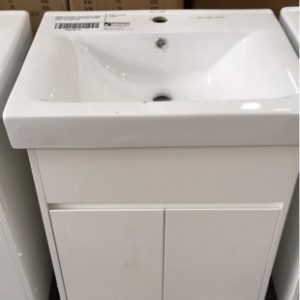 600MM GLOSS WHITE VANITY WITH 2 DOORS FINGER PULL STYLE WITH WHITE CERAMIC VANITY TOP PB600 S439