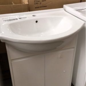 600MM GLOSS WHITE VANITY WITH 2 DOORS FINGER PULL STYLE WITH WHITE CERAMIC VANITY TOP PB600-192