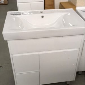 750MM HIGH GLOSS WHITE VANITY WITH FINGER PULL DOORS AND DRAWERS WITH DRAWERS LEFT WITH WHITE CERAMIC VANITY TOP VPB750-S439