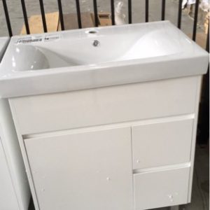 750MM HIGH GLOSS WHITE VANITY WITH FINGER PULL DOORS AND DRAWERS WITH DRAWERS RIGHT WITH WHITE CERAMIC VANITY TOP VPB750-S439