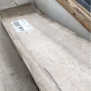 PALLET OF LONG GREY PAVING TILE SOLD AS IS PALLET