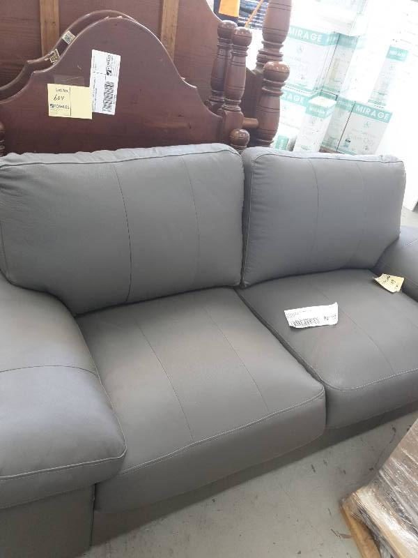 EX DISPLAY GREY LEATHER 2.5 SEATER COUCH RRP$1299 SOLD AS IS