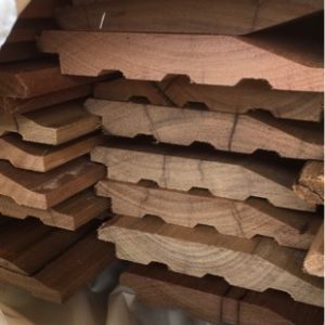 122X19 SPOTTED GUM FEATURE GRADE CHAMFERS CLADDING (PACK CONSISTS OF RANDOM SHORT LENGTHS)