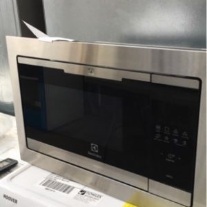 ELECTROLUX EMB2527BA BUILT IN COMBINATION MICROWAVE OVEN WITH 6 MONTH WARRANTY S/N C64270241