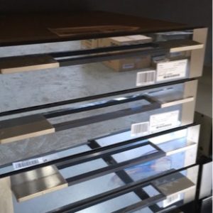 SMEG CTA152 EX DISPLAY WARMING DRAWER RRP$1690 WITH FULL MANFACTURERS WARRANTY