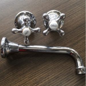 BRODWARE VERO WALL SET WITH 210MM SPOUT CROSS TAPS RRP$385 1880600112