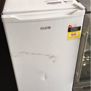 EX DISPLAY EURO E115FW 115 LITRE WHITE BAR FRIDGE DEO7237 WITH 3 MONTH WARRANTY