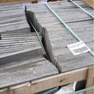 PALLET OF BLUE STONE SAWN PAVERS 600 X 300X 20MM FLOOR/WALL PAVING QTY 139 PIECES - APRO1-2