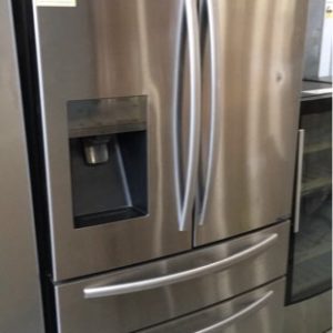 HISENSE 701LITRE FRENCH DOOR FRIDGE MODEL HR6FDFF701SW WITH ICE AND WATER DISPENSER AND WITH 2 DRAWERS FOR FREEZER MULTI AIR FLOW SKU 360012355 WITH LIMITED WARRANTY - 12 MONTH WITHIN 40KLM RADIUS OF MELB CBD