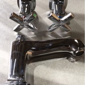 MARGAUX BASIN SET WITH CROSS HANDLES 1623A3NDCP
