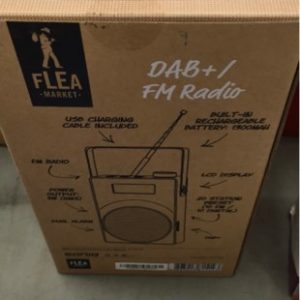 RETAIL RETURNS - FLEA MARKET RETRO FM/ DAB BLUETOOTH RADIO RRP$149 SOLD AS IS