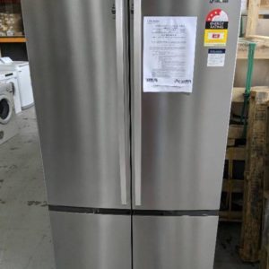 WESTINGHOUSE WQE6000SA 4 DOOR FRENCH DOOR FRIDGE 600LITRE WITH DOUBLE DOOR FREEZER TO FIT 900MM CAVITY FLEX FRESH DUAL SEALED CRISPERS FLEX SPACE INTERIOR WITH SPILLSAFE GLASS SHELVING RRP$2099 S/N B84971837 12 MONTH WARRANTY